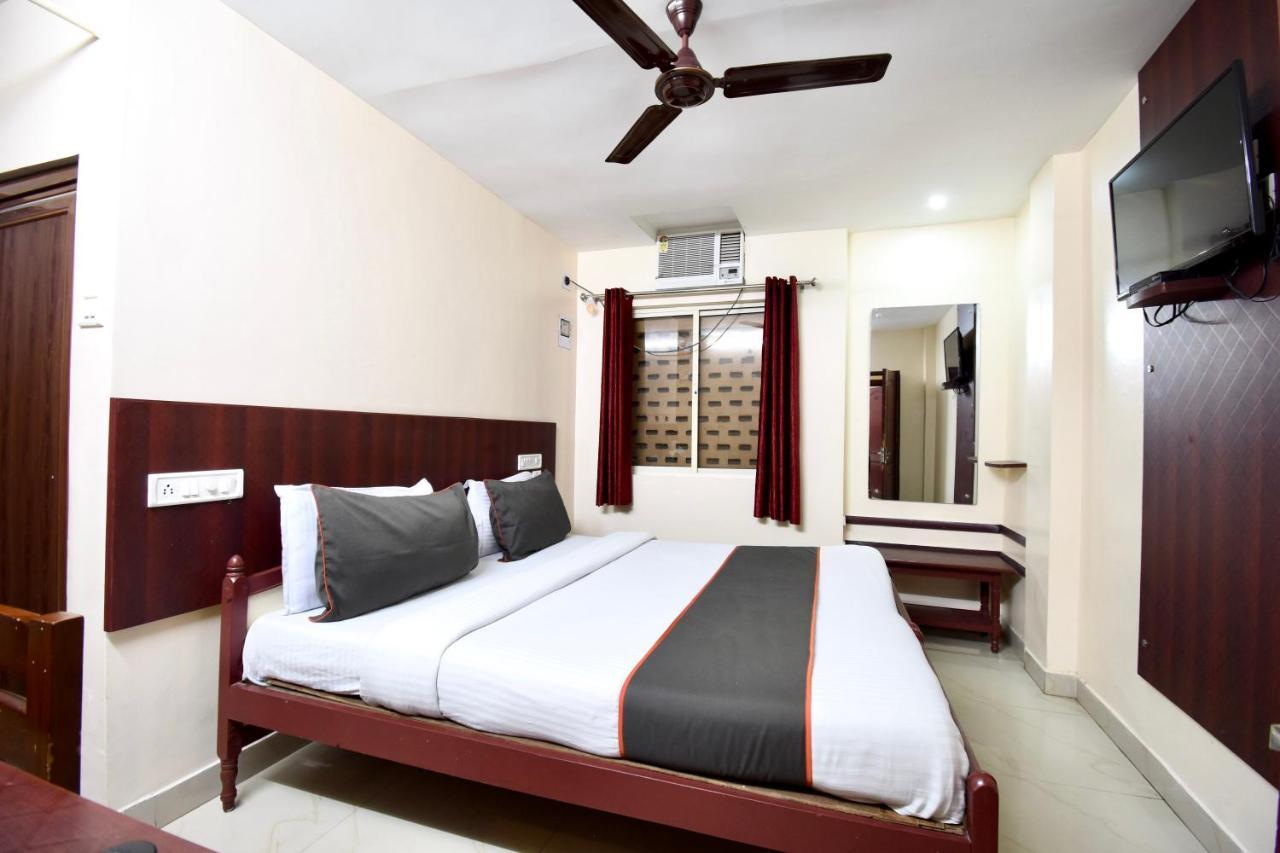 Hotel Rajdhani Bhubaneswar Bagian luar foto