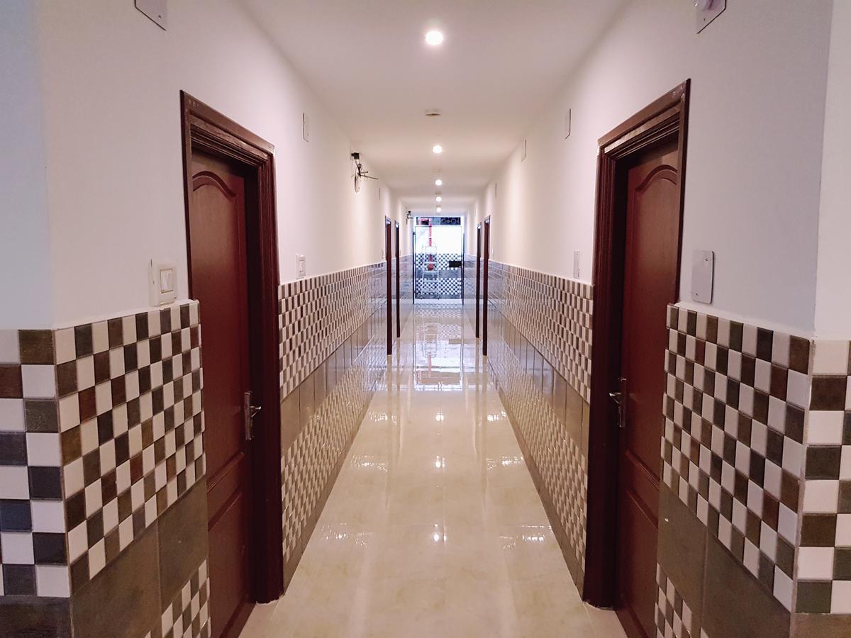 Hotel Rajdhani Bhubaneswar Bagian luar foto