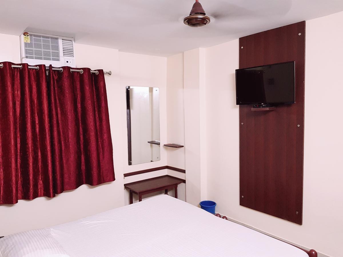 Hotel Rajdhani Bhubaneswar Bagian luar foto